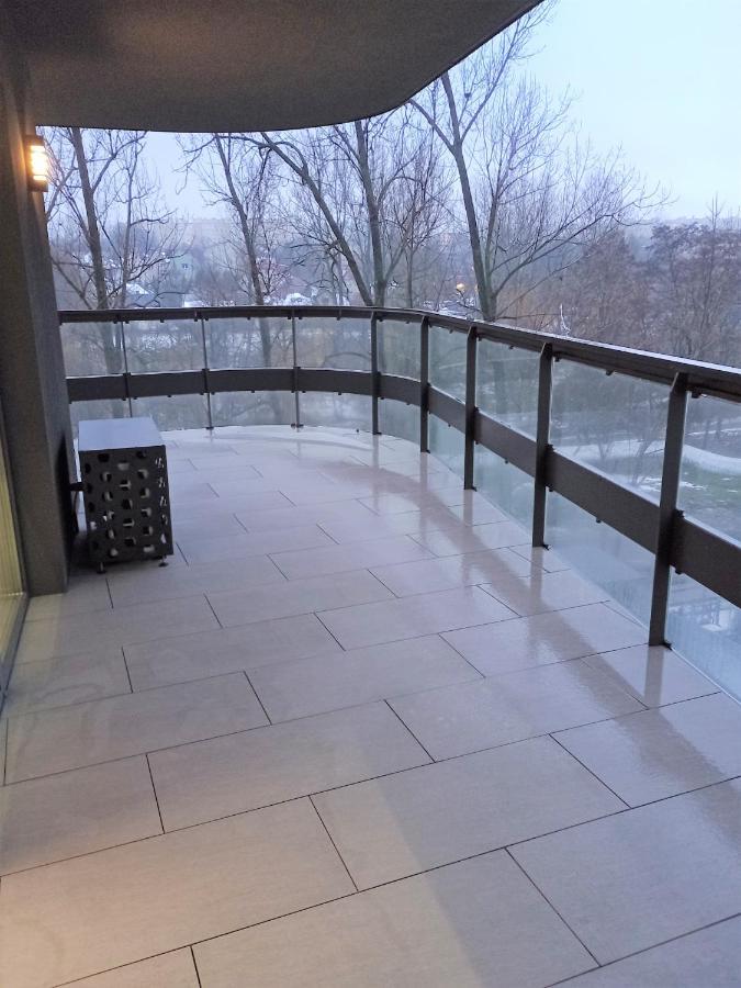 Plaza Tower Apartament, Sauna, Targi Kielce Bagian luar foto
