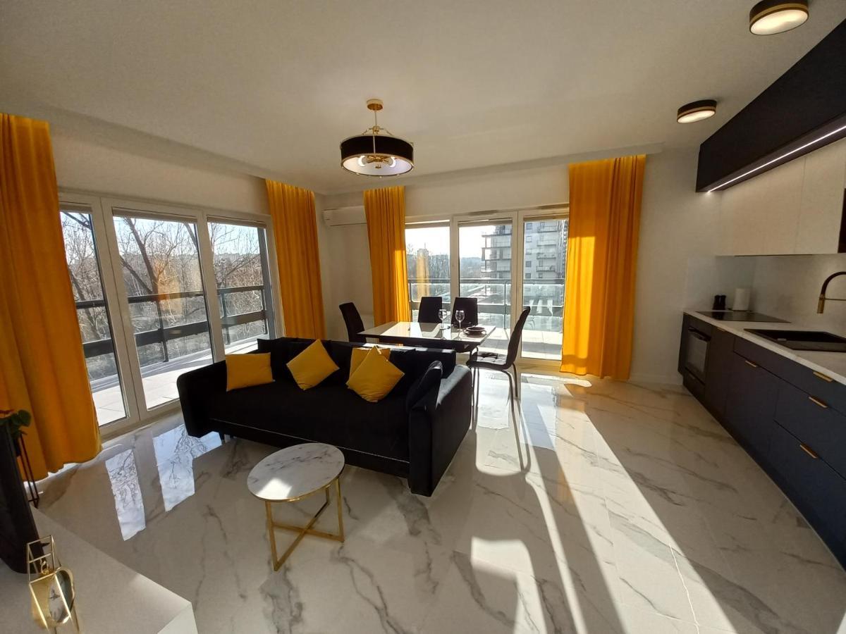Plaza Tower Apartament, Sauna, Targi Kielce Bagian luar foto